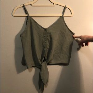 Green cropped tank top.